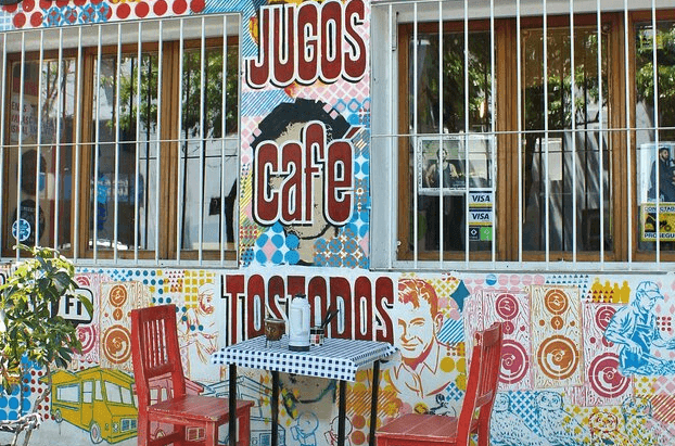 Luzuriaga Club Social: Un refugio cultural en el corazón de Barracas