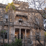 La Controversia del Palacio Ceci: La Lucha por la Identidad del Profesor Bartolomé Airolo