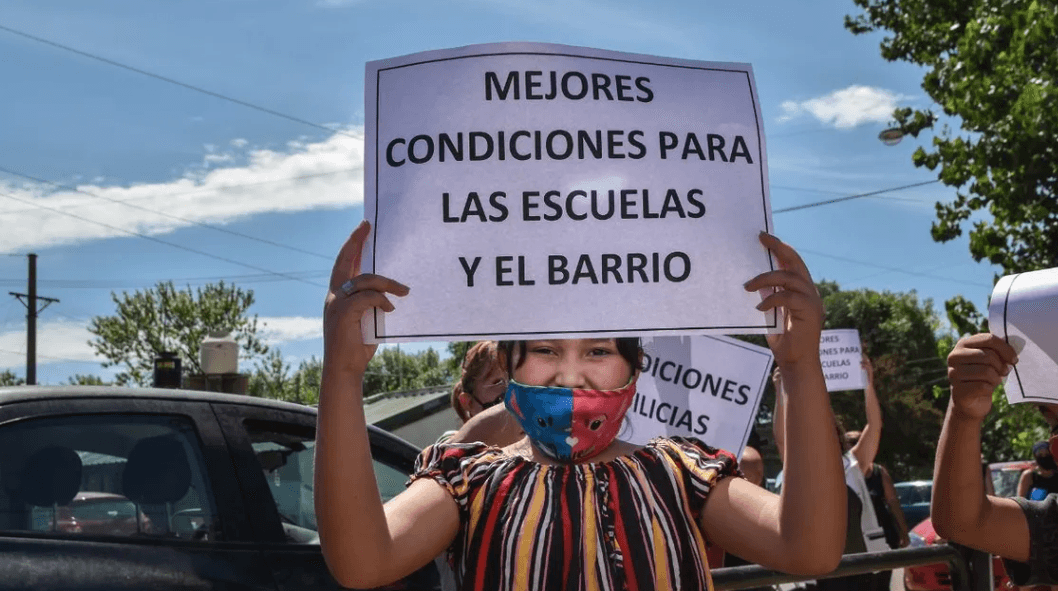 Una semana a oscuras: La crítica situación de las escuelas en el barrio de Flores