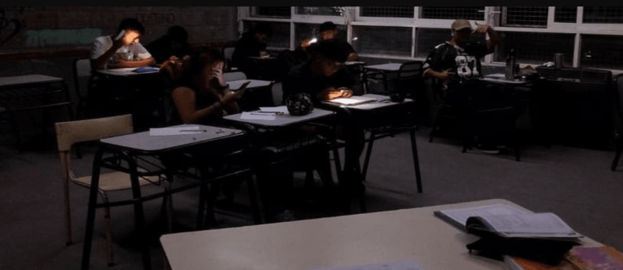 Una semana sin luz en la Escuela Provincia del Chaco: una crisis que refleja múltiples fallas