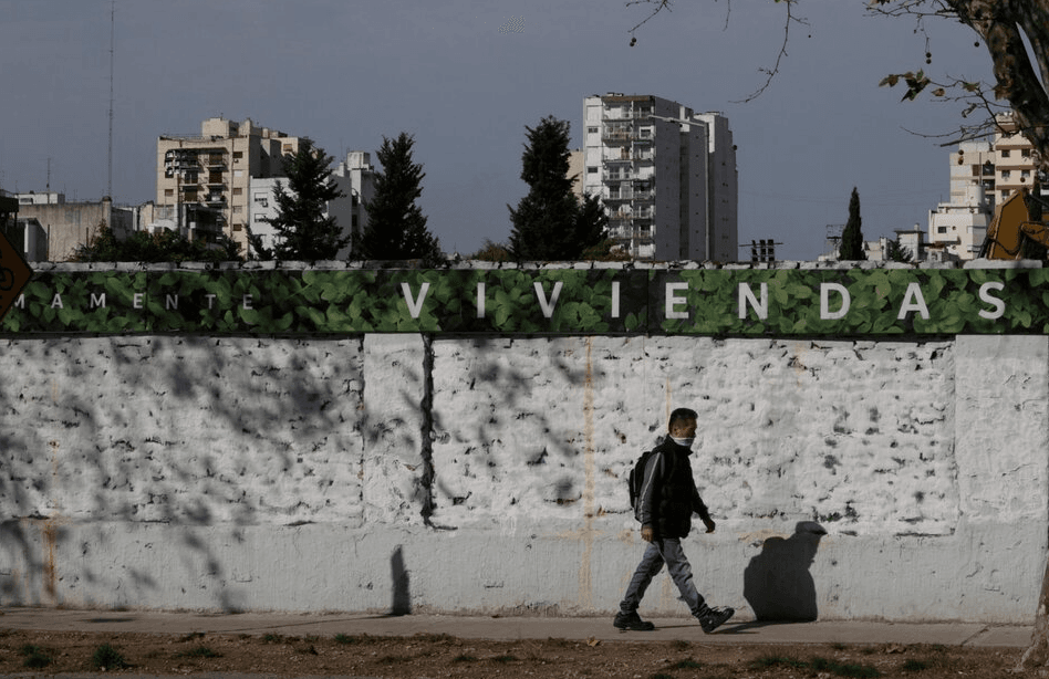 La Victoria de Caballito: El Barrio que se Levantó contra las Palmeras de Plástico