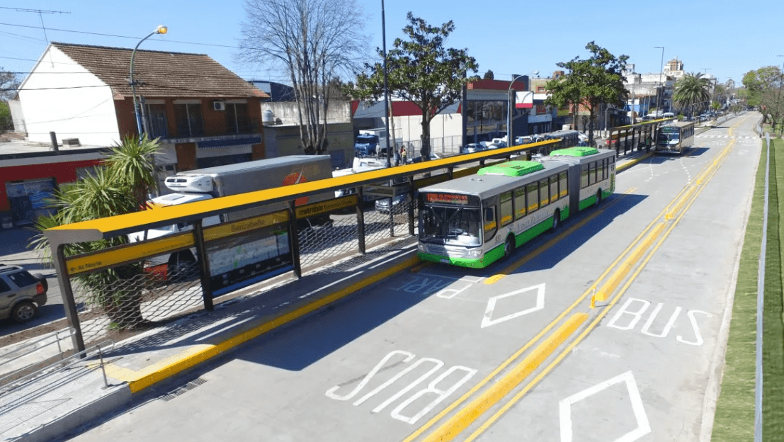 La Controversia del Metrobús en Mataderos: Una Obra Innecesaria y Onerosa