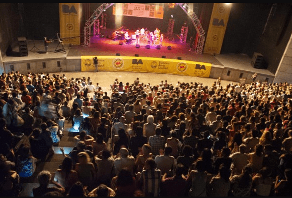 FMK Llenará el Parque Centenario con Música Urbana en una Nueva Edición de Todos al Anfi