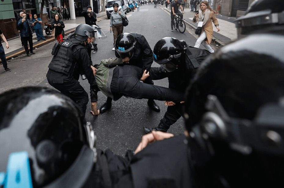 Criminalización de la protesta en Argentina: la juventud en el banquillo de los acusados