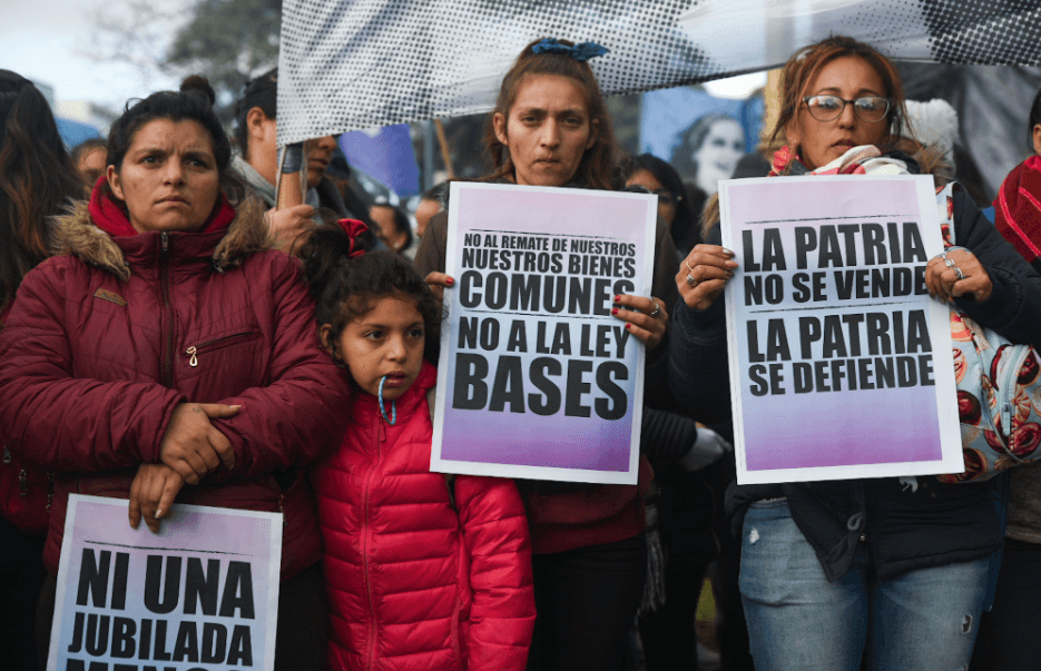 El Ajuste Inhumano del Gobierno: Entre Promesas Rotos y Realidades Crueles