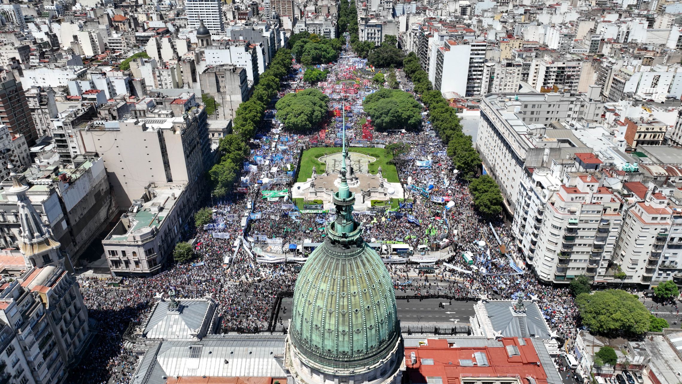 El Conmovedor Clamor por la Democracia y la Justicia desde la Plaza del Congreso