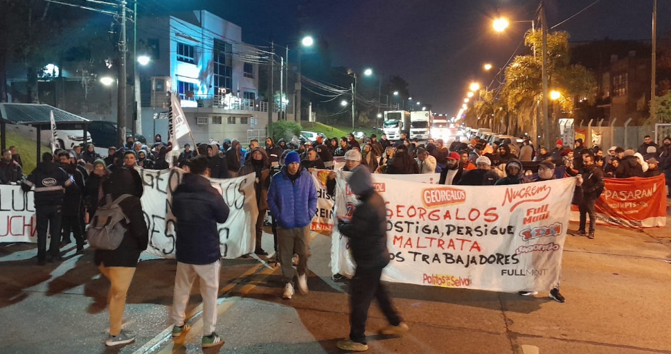 La Lucha por la Reincorporación en la Planta de Georgalos: Justicia y Estrategias de Resistencia